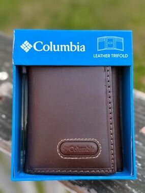 NIB MEN'S COLUMBIA RFID DARK BROWN LEATHER WALLET